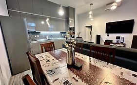 Royal City Centre Apartment